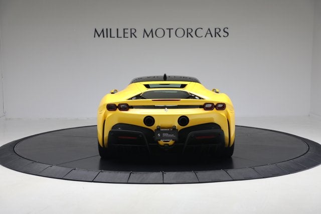 2023 Ferrari SF90 Stradale Base