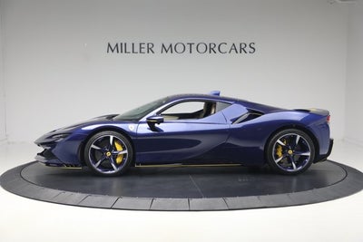 2023 Ferrari SF90 Stradale Base