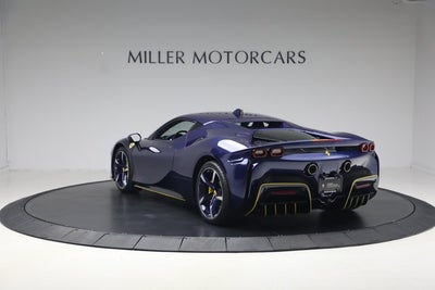 2023 Ferrari SF90 Stradale Base