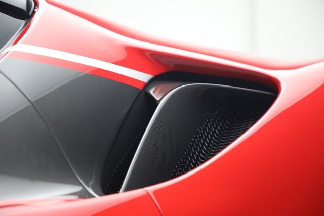 2023 Ferrari SF90 Stradale Base