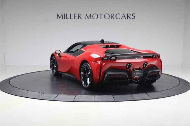 2023 Ferrari SF90 Stradale Base