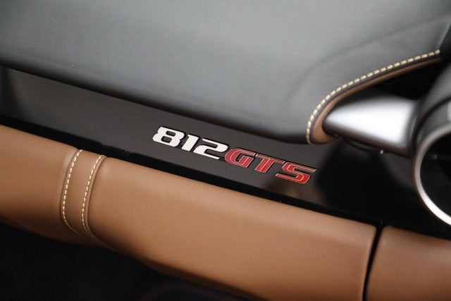 2022 Ferrari 812 GTS Base