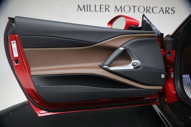 2022 Ferrari 812 GTS Base