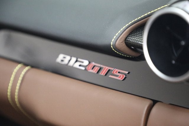 2022 Ferrari 812 GTS Base