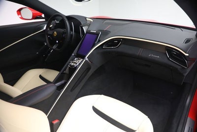 2022 Ferrari Roma Base