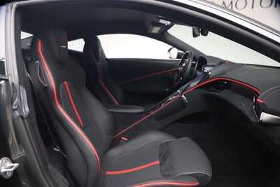 2023 Ferrari Roma Base