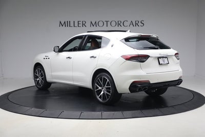 2022 Maserati Levante Modena