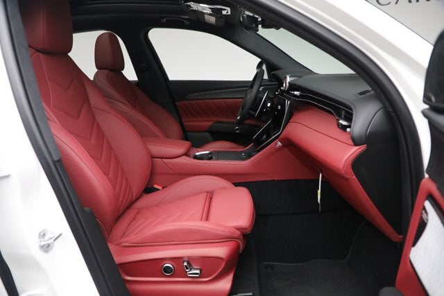 2025 Maserati Grecale 