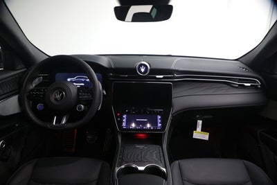 2026 Maserati Grecale Modena