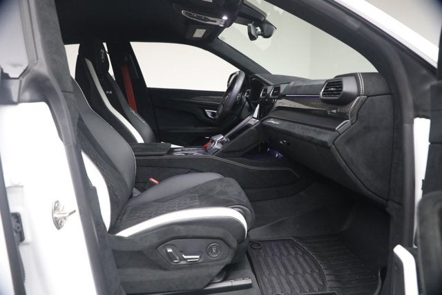 2024 Lamborghini Urus Performante