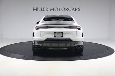 2024 Lamborghini Urus Performante