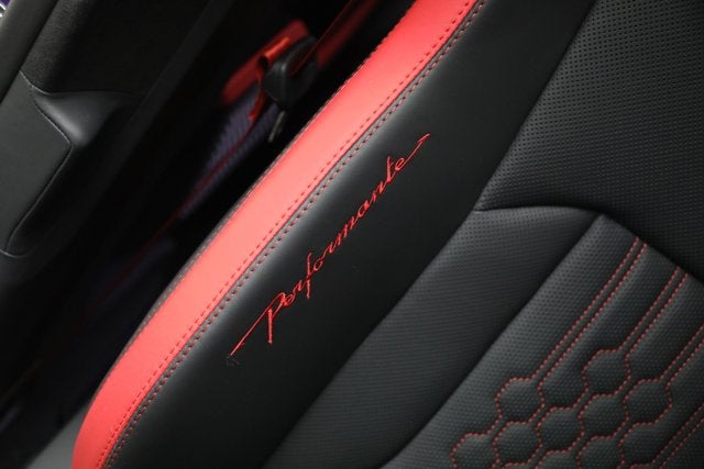 2024 Lamborghini Urus Performante