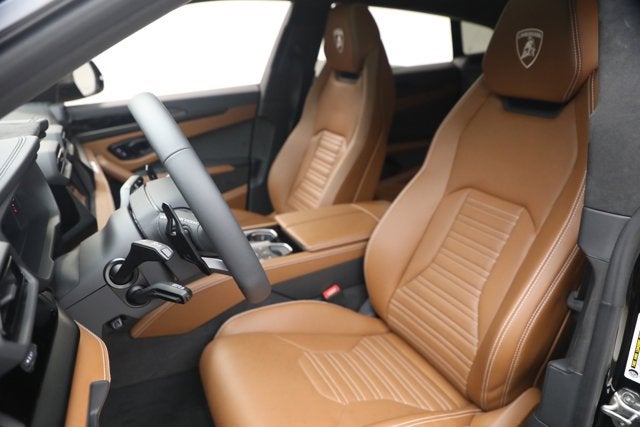 2025 Lamborghini Urus SE