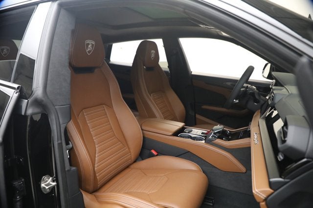 2025 Lamborghini Urus SE