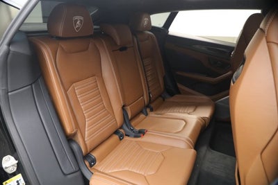 2025 Lamborghini Urus SE