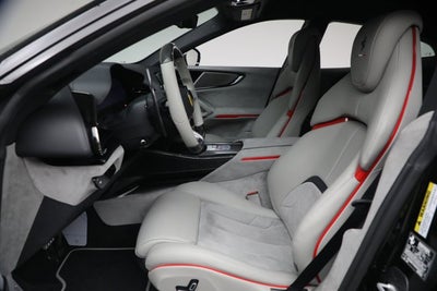 2025 Ferrari Purosangue Base