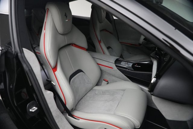 2025 Ferrari Purosangue Base