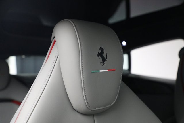 2025 Ferrari Purosangue Base