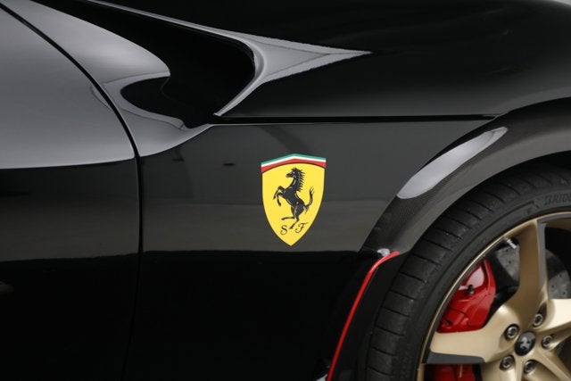 2025 Ferrari Purosangue Base