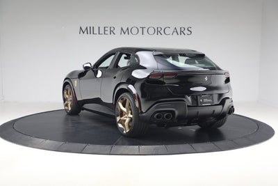 2025 Ferrari Purosangue Base