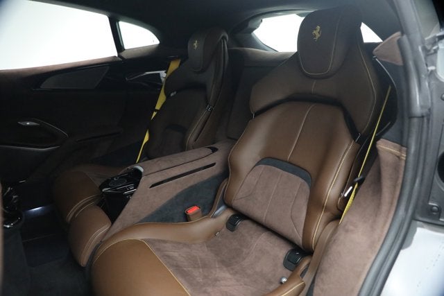 2025 Ferrari Purosangue Base