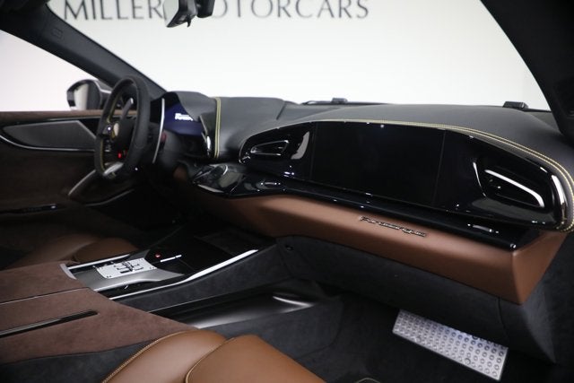 2025 Ferrari Purosangue Base