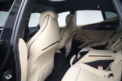 2024 Ferrari Purosangue Base