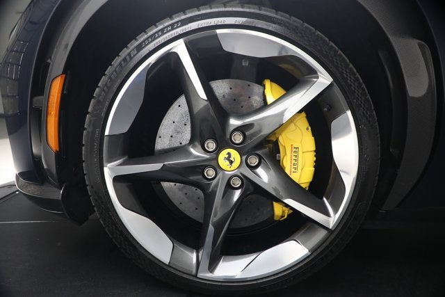 2025 Ferrari Purosangue Base