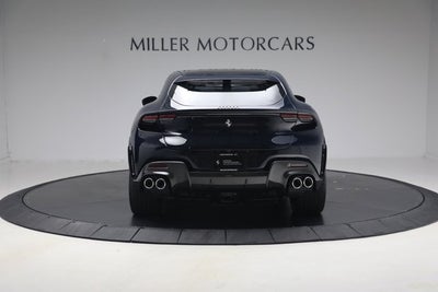 2025 Ferrari Purosangue Base